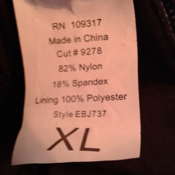 Pursuit swimsuit - Picture 5 of 8